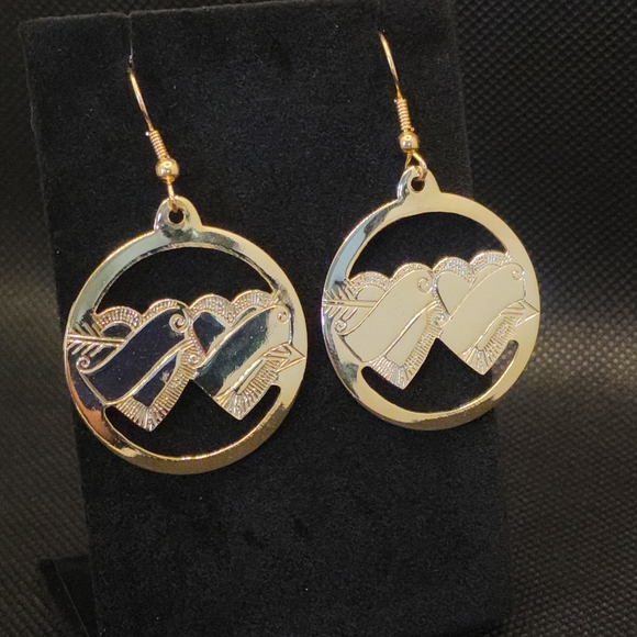 Jewelry - Vintage 14k Gold Plate Heart Dangle Earrings